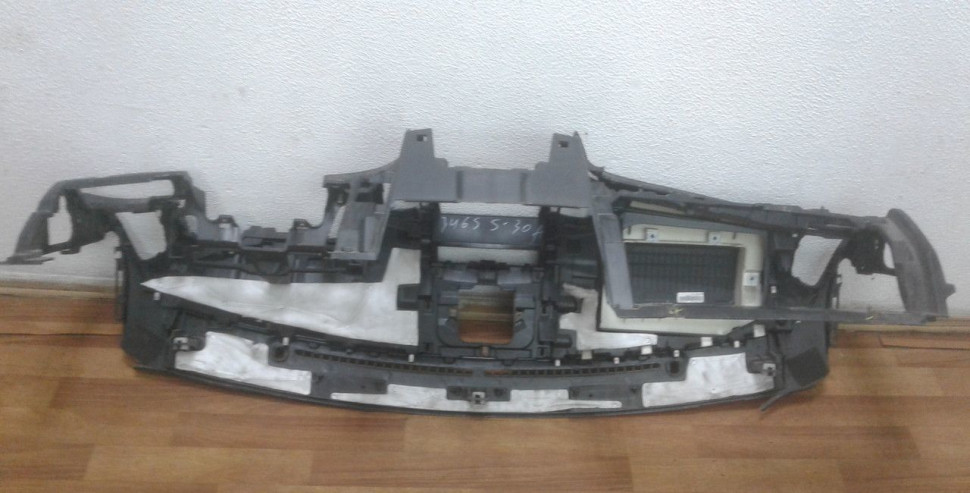 Торпедо Kia Sorento oem 847212p000 (скл-3) Торпедо Kia Sorento oem 847212p000 (скл-3)