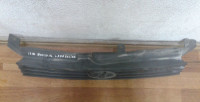 Решетка радиатора Lada Kalina 1 oem 11188401014 (скл-3)