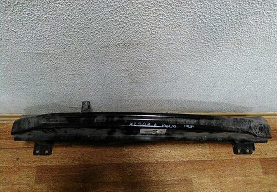 Усилитель переднего бампера Volkswagen Polo