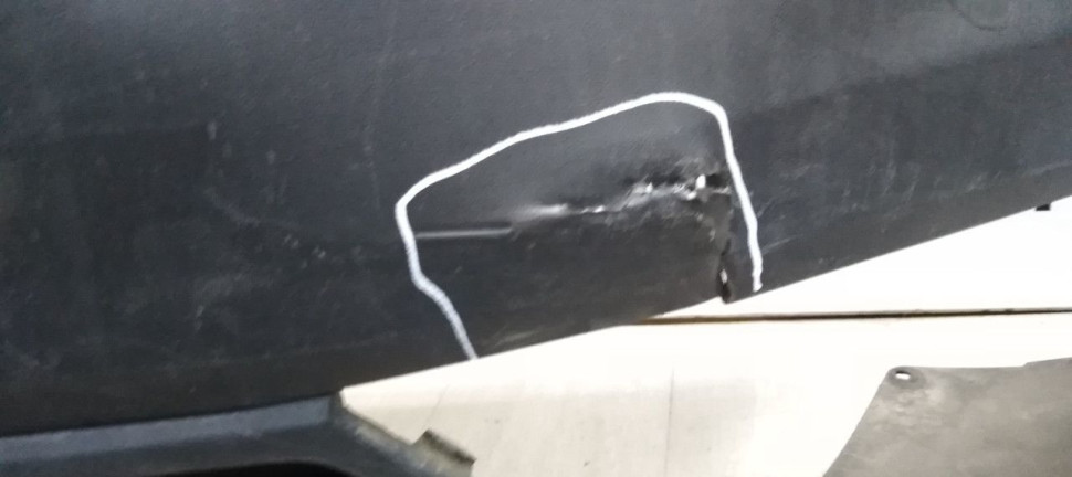 Бампер передний Volkswagen Caddy 3 oem 2k5807221 Бампер передний Volkswagen Caddy 3 oem 2k5807221