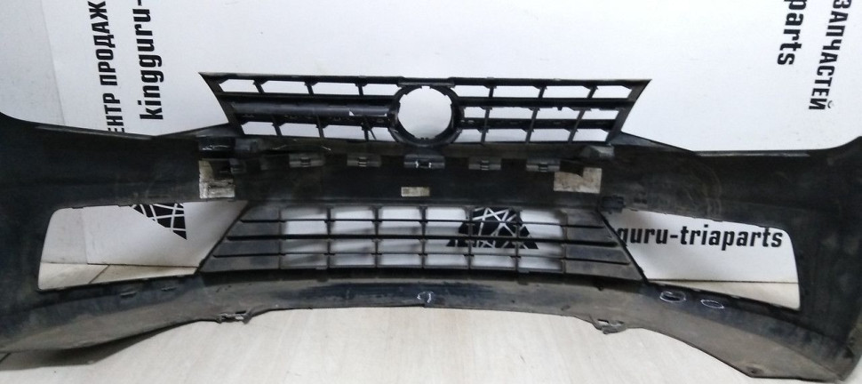 Бампер передний Volkswagen Caddy 3 oem 2k5807221 Бампер передний Volkswagen Caddy 3 oem 2k5807221