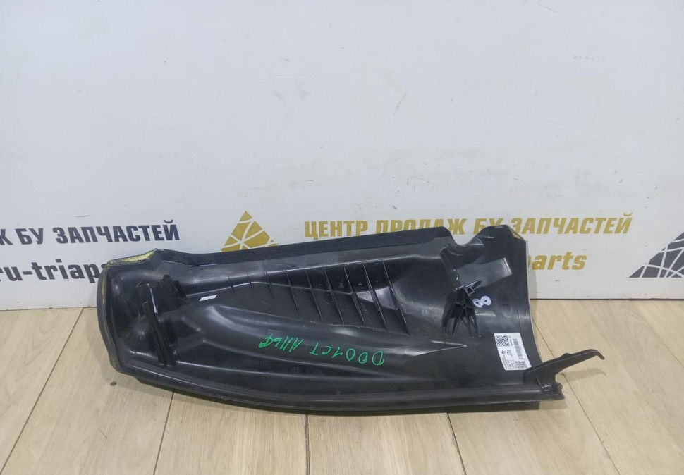 Боковина заднего сиденья левая бу BMW 5 G30 OEM 52207456293