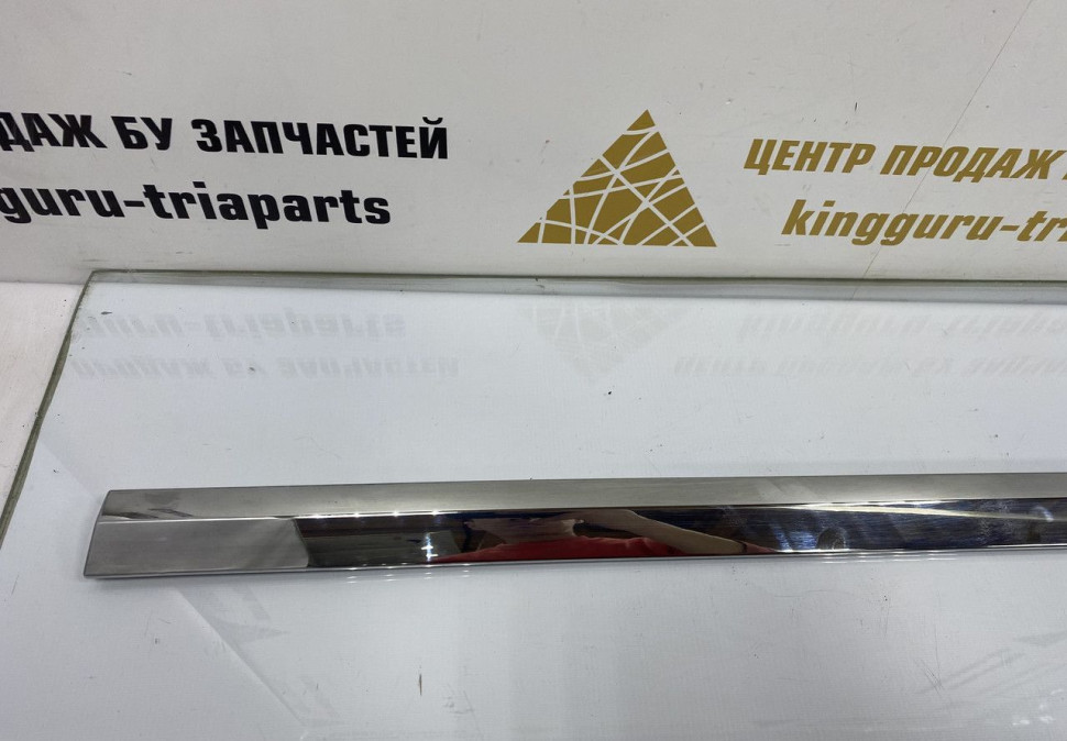 Молдинг двери задний правый нижний BMW X7 G07 OEM 7428710 Молдинг двери задний правый нижний BMW X7 G07 OEM 7428710