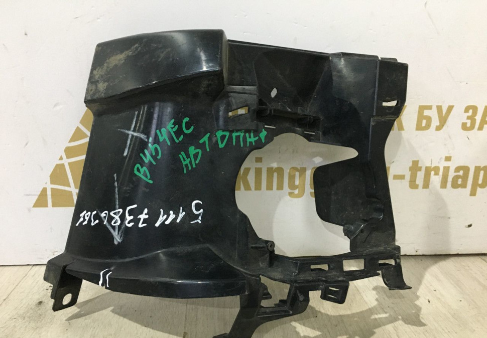 Кронштейн противотуманной фары левый BMW 3 F30 рестайлинг OEM 51117386361