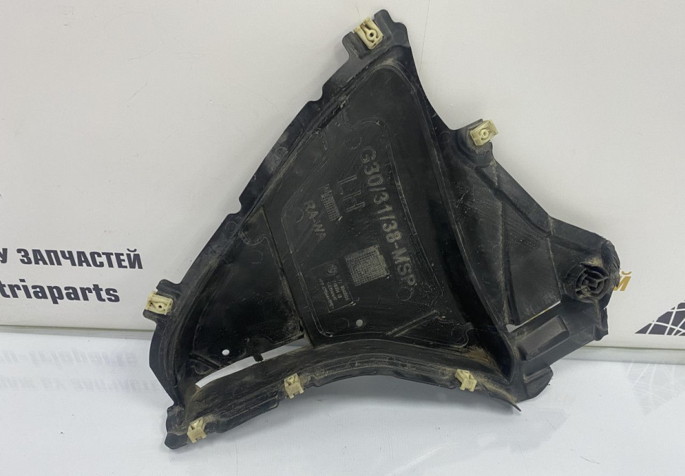 Защита переднего бампера левая бу BMW 5 G30 M-Pack OEM 51718060031 Защита переднего бампера левая бу BMW 5 G30 M-Pack OEM 51718060031