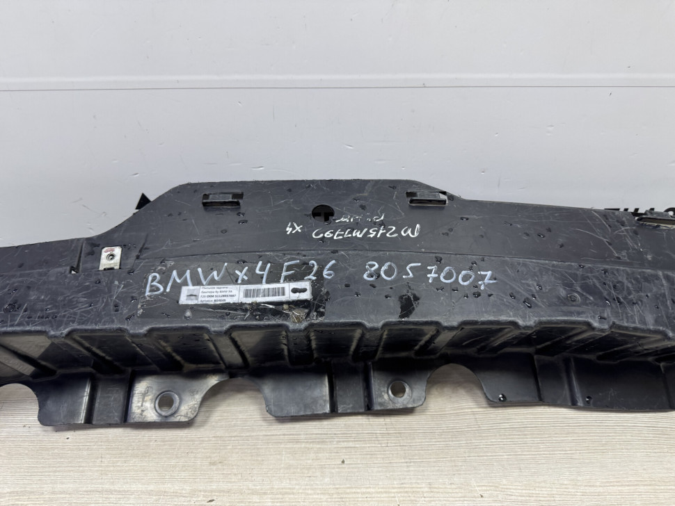 Пыльник заднего бампера бу BMW X4 F26 OEM 51128057007 Пыльник заднего бампера бу BMW X4 F26 OEM 51128057007