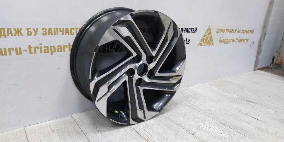 Диск литой R18 7.5J Hyundai Santa Fe 4 OEM 52910S1610