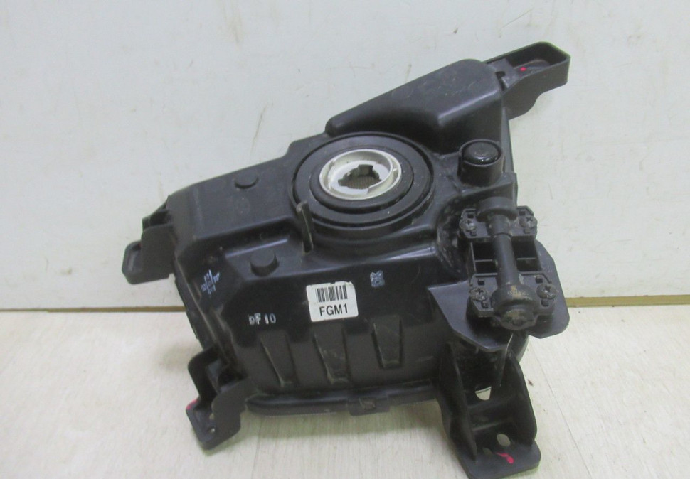 Противотуманная фара (ПТФ)левая Hyundai Creta oem 92201M0000 Противотуманная фара (ПТФ)левая Hyundai Creta oem 92201M0000