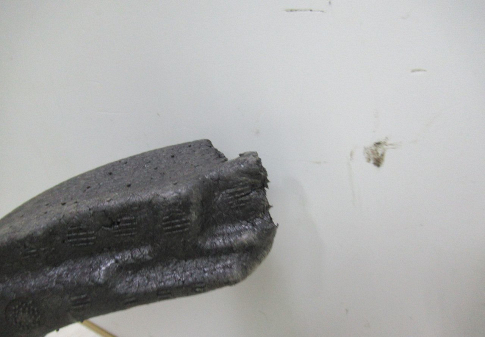 Абсорбер переднего бампера Volkswagen Tiguan 2 oem 5NA807248H (слом.мал.части) Абсорбер переднего бампера Volkswagen Tiguan 2 oem 5NA807248H (слом.мал.части)