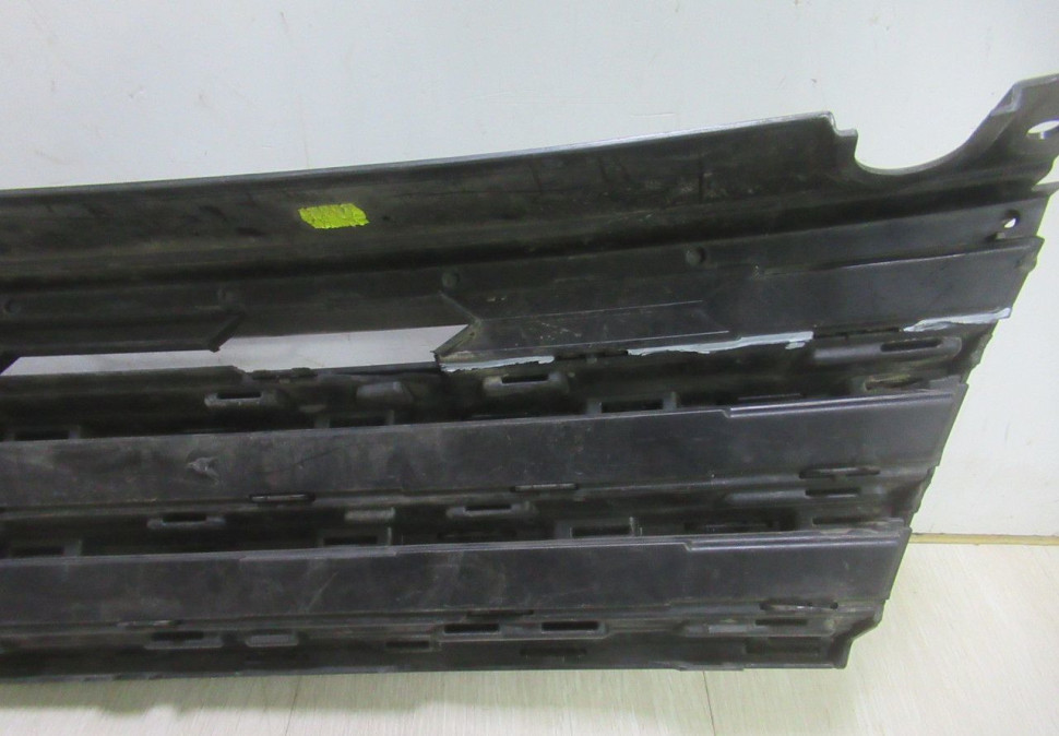 Решетка радиатора Volkswagen Touareg NF (14>) oem 7P6853653d Решетка радиатора Volkswagen Touareg NF (14>) oem 7P6853653d