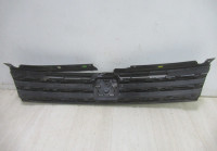 Решетка радиатора Volkswagen Touareg NF (14>) oem 7P6853653d