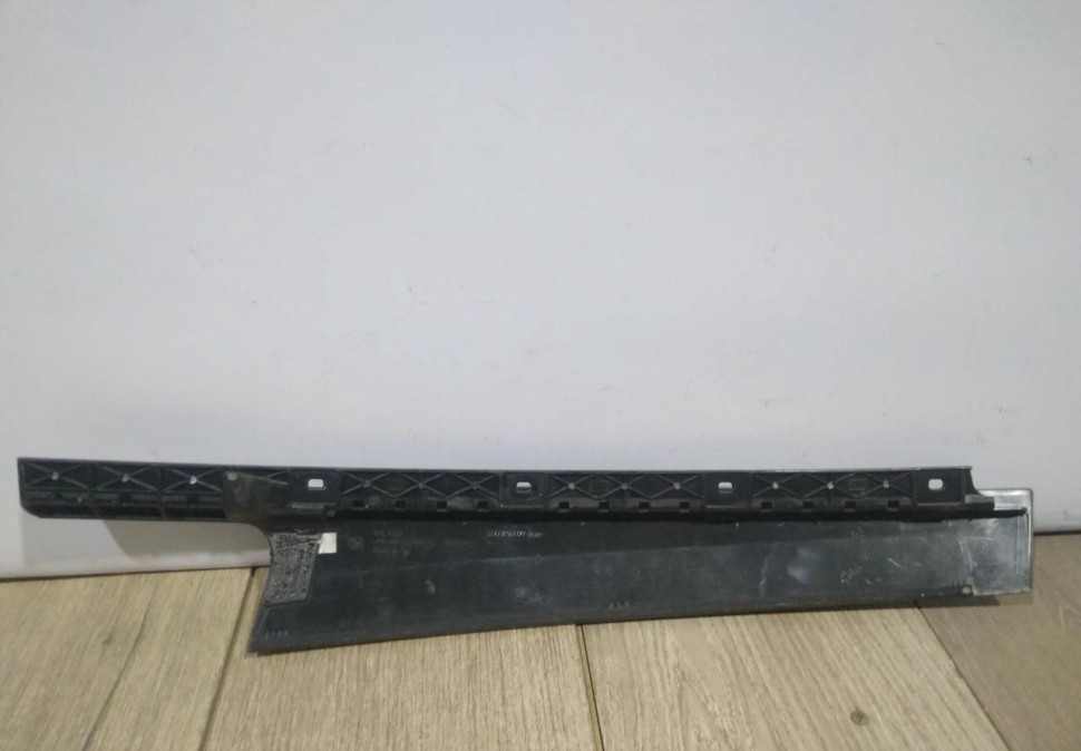 Накладка двери задняя левая бу BMW 3 F30 OEM 51357263379 Накладка двери задняя левая бу BMW 3 F30 OEM 51357263379
