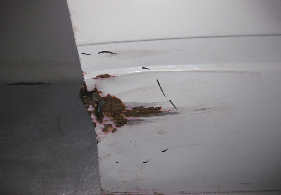 Дверь передняя правая Lada Granta (вмятина) (скл-3) Дверь передняя правая Lada Granta (вмятина) (скл-3)