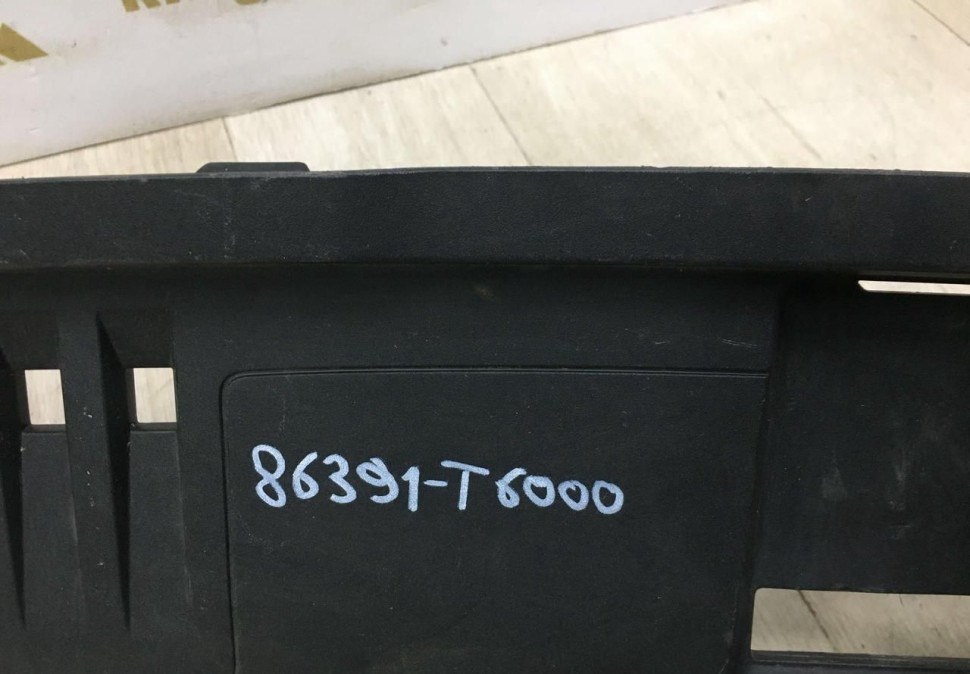 Накладка передней панели Genesis GV80 OEM 86391T6000 Накладка передней панели Genesis GV80 OEM 86391T6000