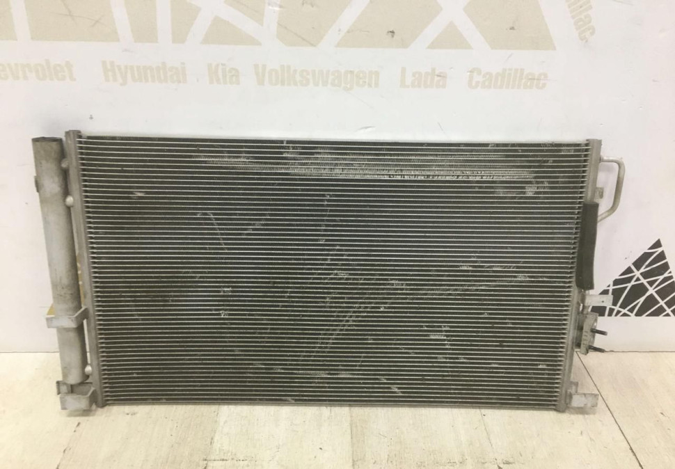 Радиатор кондиционера Kia Sportage 4 OEM F200NFFAA0