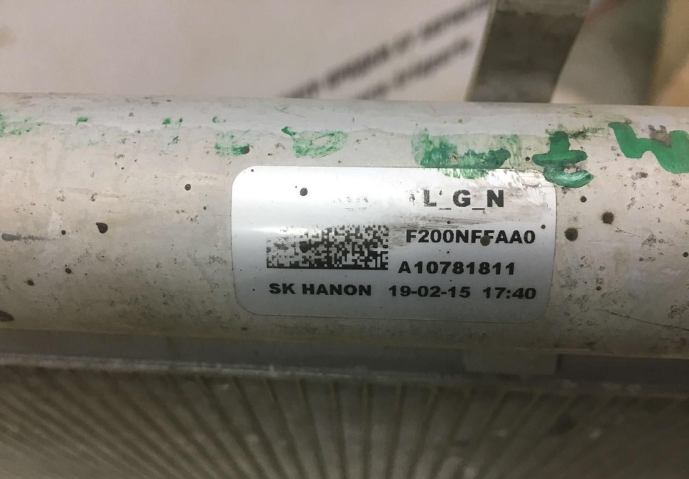 Радиатор кондиционера Kia Sportage 4 OEM F200NFFAA0 Радиатор кондиционера Kia Sportage 4 OEM F200NFFAA0