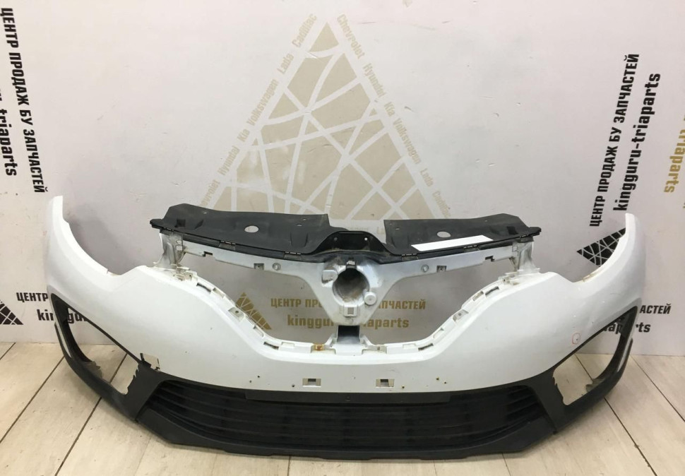 Бампер передний Renault Kaptur OEM 620228229R