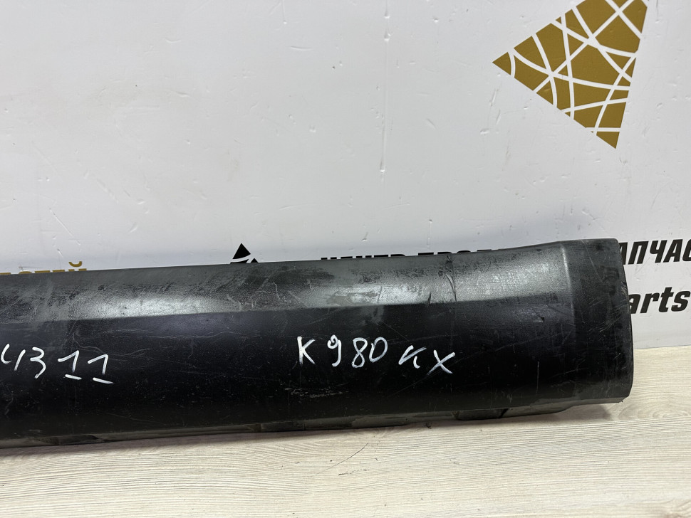 Порог правый бу Skoda Yeti OEM 5L0853856C Порог правый бу Skoda Yeti OEM 5L0853856C