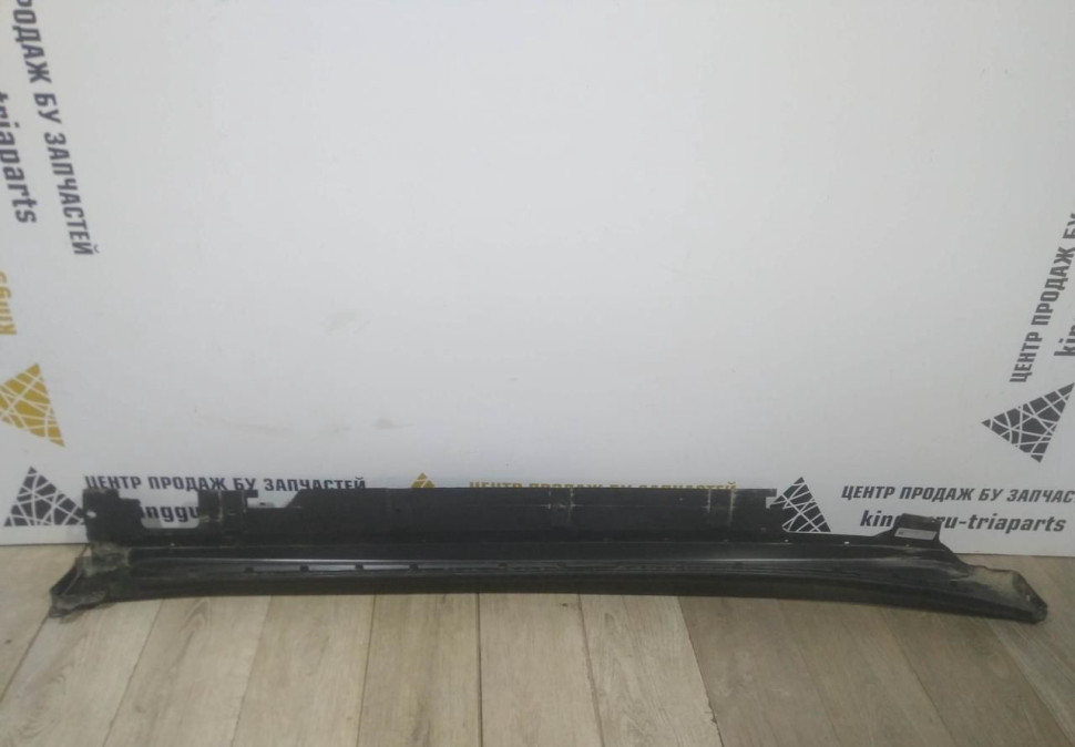 Порог левый бу BMW X1 F48 OEM 51777332327 Порог левый бу BMW X1 F48 OEM 51777332327