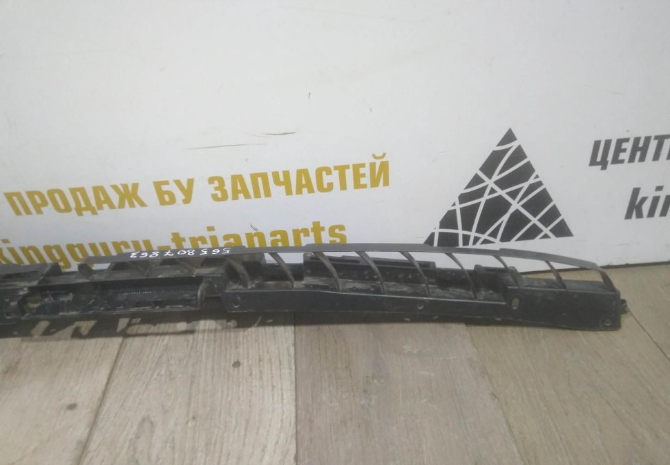 Кронштейн заднего бампера бу Skoda Kodiaq OEM 565807863