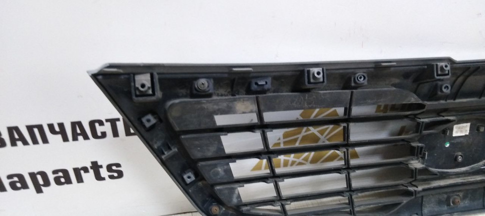 Решетка радиатора Kia Sportage 3 дорест 10-13 oem 863513W000 (Скл-3)