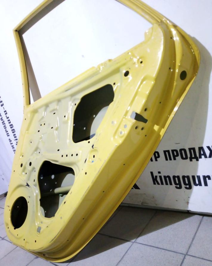 Дверь правая задняя KIA Picanto 2011-2017 oem 770041Y030 (скл-3)