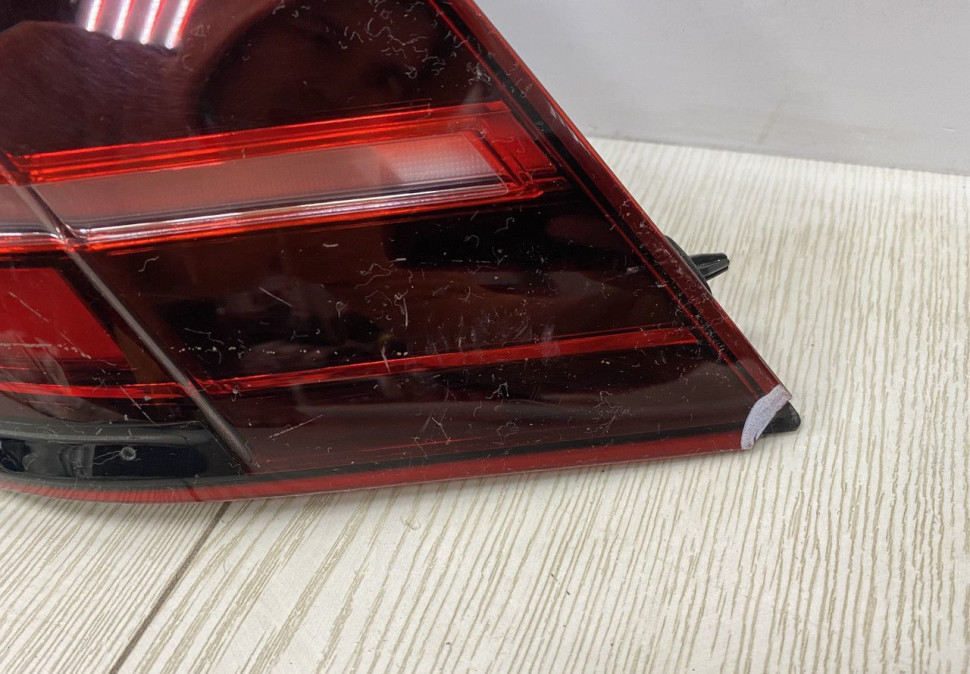 Фонарь правый внешний LED Volkswagen Golf 7 2017 oem 5G0945208G Фонарь правый внешний LED Volkswagen Golf 7 2017 oem 5G0945208G