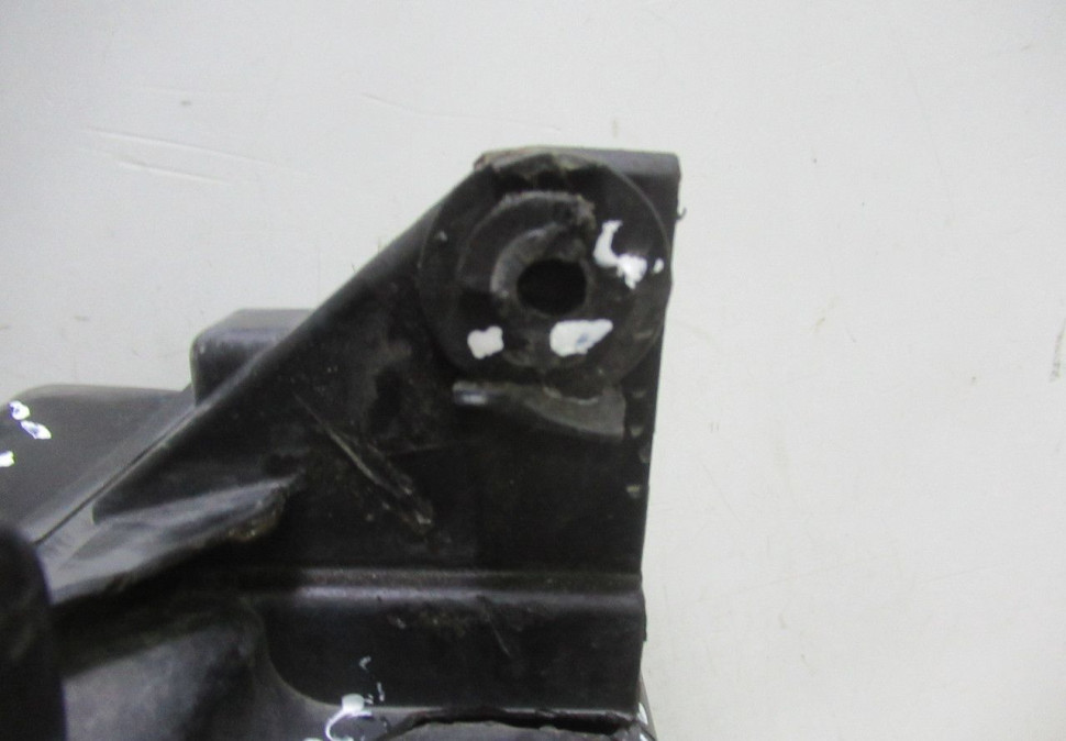 Бачок омывателя Volkswagen Polo oem 6R0955453D (трещина)