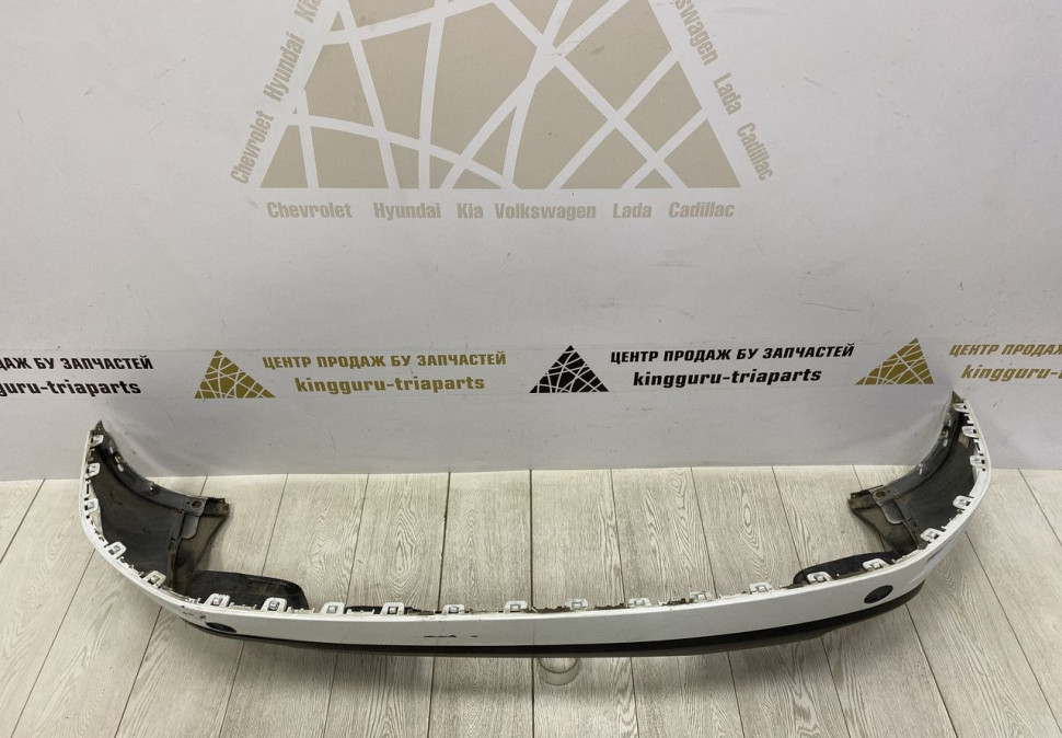 Спойлер заднего бампера Volkswagen Touareg 2 2010 дорестайлинг oem 7P6807521H
