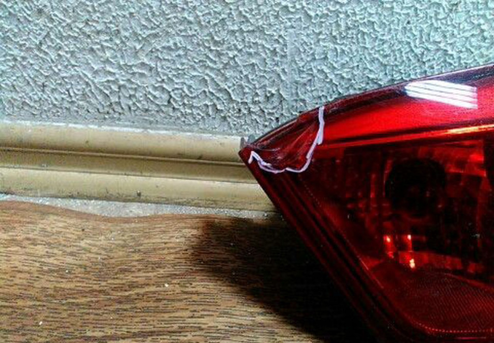 Фонарь правый внутренний Kia Rio 4 седан рестайл скол на стекле oem 924044x500 Фонарь правый внутренний Kia Rio 4 седан рестайл скол на стекле oem 924044x500