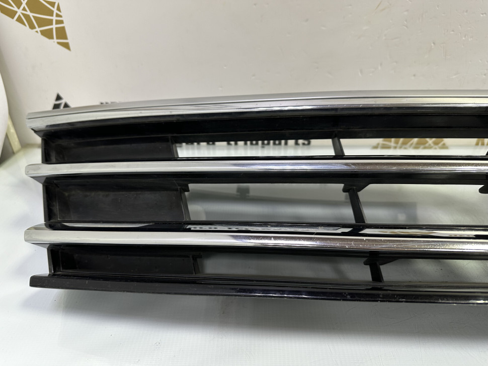 Решетка радиатора Volkswagen Tiguan 2 2016 Дорестайлинг OEM 5NA853653B