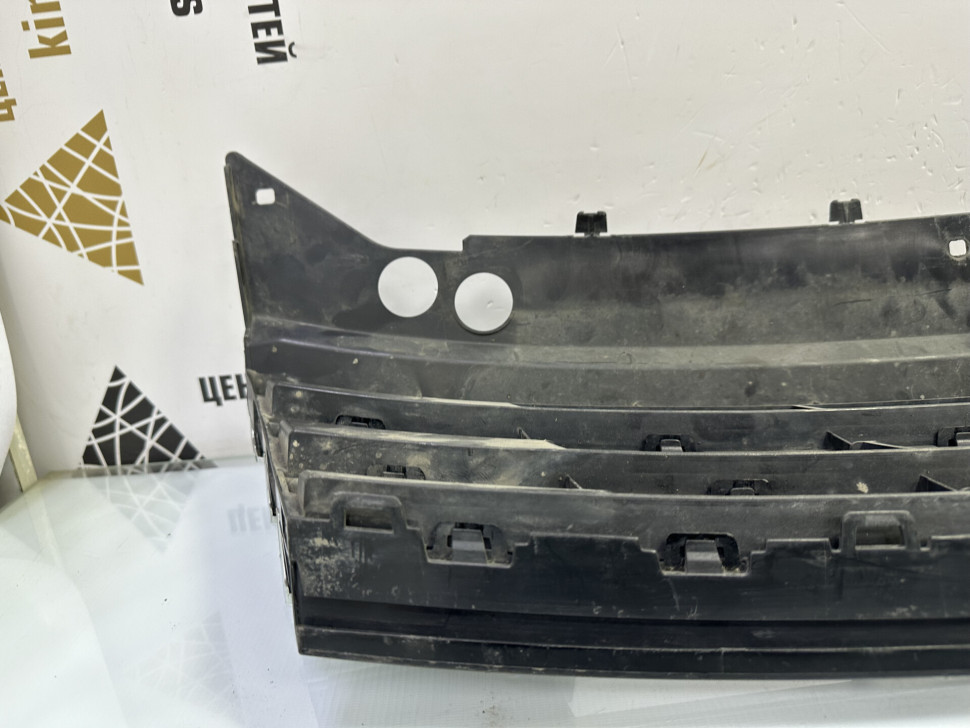 Решетка радиатора Volkswagen Tiguan 2 2016 Дорестайлинг OEM 5NA853653B