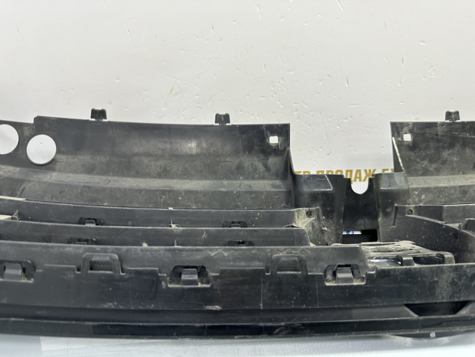 Решетка радиатора Volkswagen Tiguan 2 2016 Дорестайлинг OEM 5NA853653B