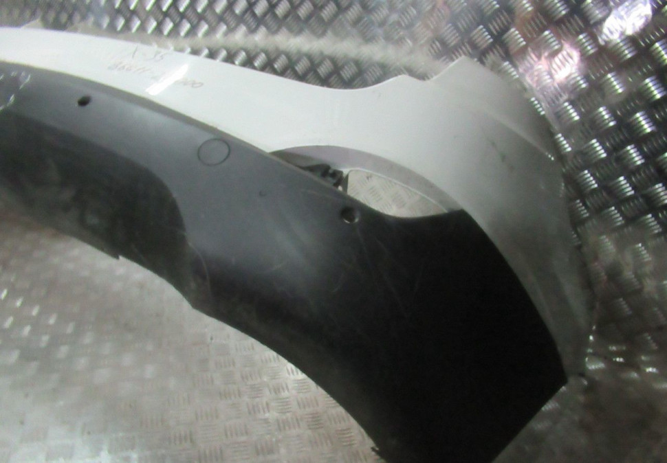 Бампер задний Hyundai IX35 oem 866112Y000 (дефект на бок крепл)