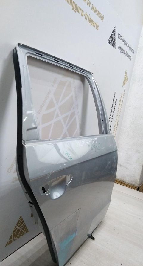 Дверь задняя правая Volkswagen Passat B7 универсал 11-15 oem 3AF833056 Дверь задняя правая Volkswagen Passat B7 универсал 11-15 oem 3AF833056