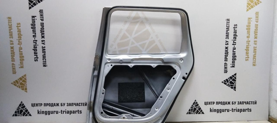 Дверь задняя правая Volkswagen Passat B7 универсал 11-15 oem 3AF833056 Дверь задняя правая Volkswagen Passat B7 универсал 11-15 oem 3AF833056