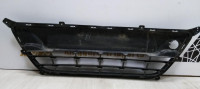 Решетка в бампер Hyundai i20 2008-2014 oem 865611j000