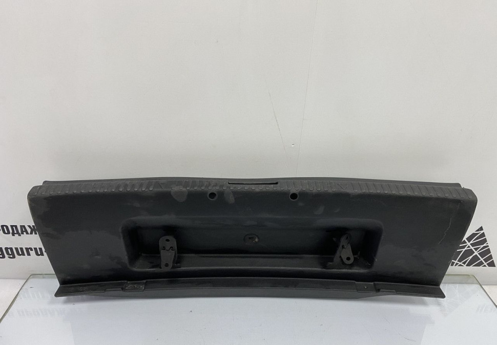 Обивка задней панели Skoda Octavia A7 OEM 5E5863459