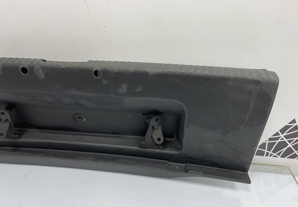Обивка задней панели Skoda Octavia A7 OEM 5E5863459