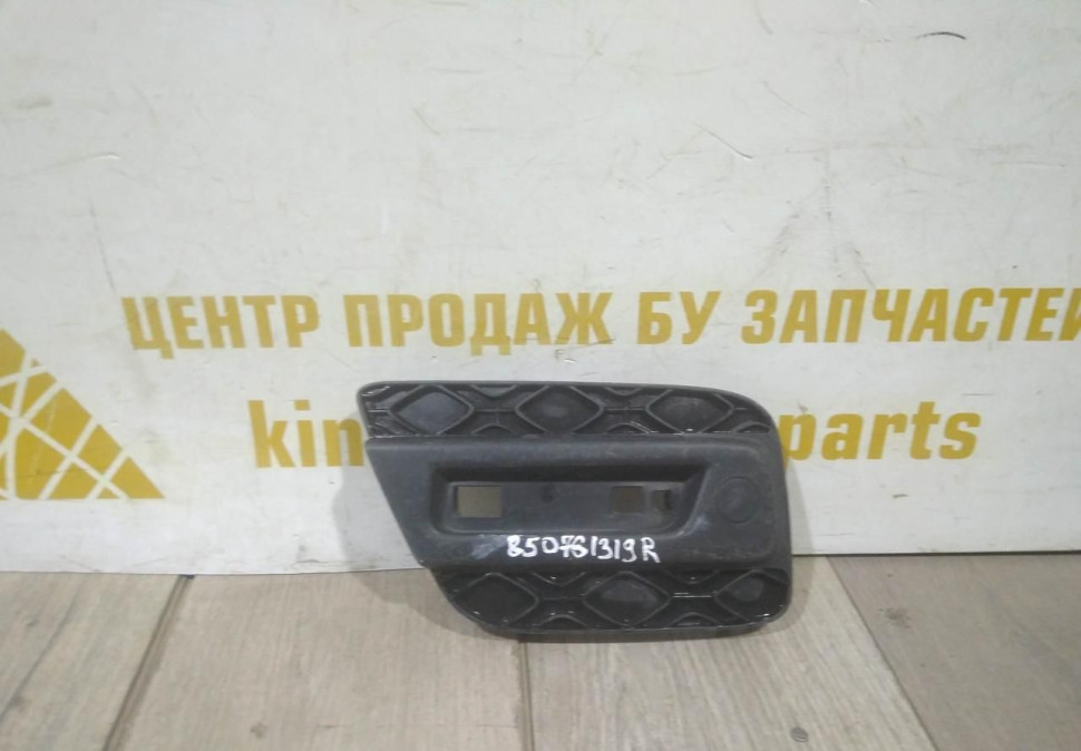 Вставка заднего бампера правая бу Renault Sandero Stepway 2 OEM 850761319R