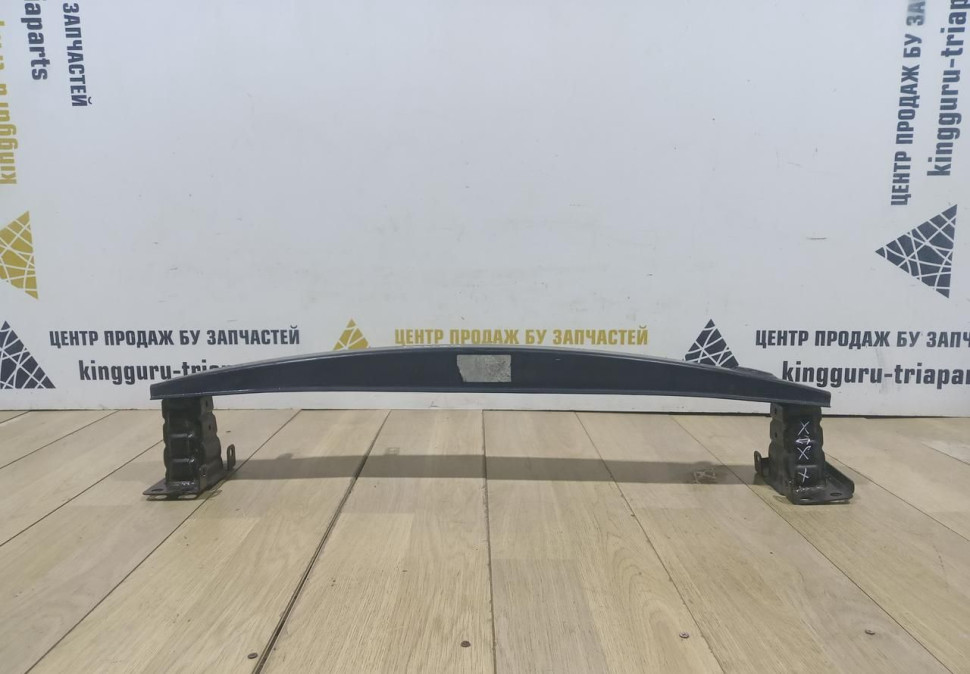 Усилитель переднего бампера Skoda Fabia 2 рестайлинг OEM 5J0807109D