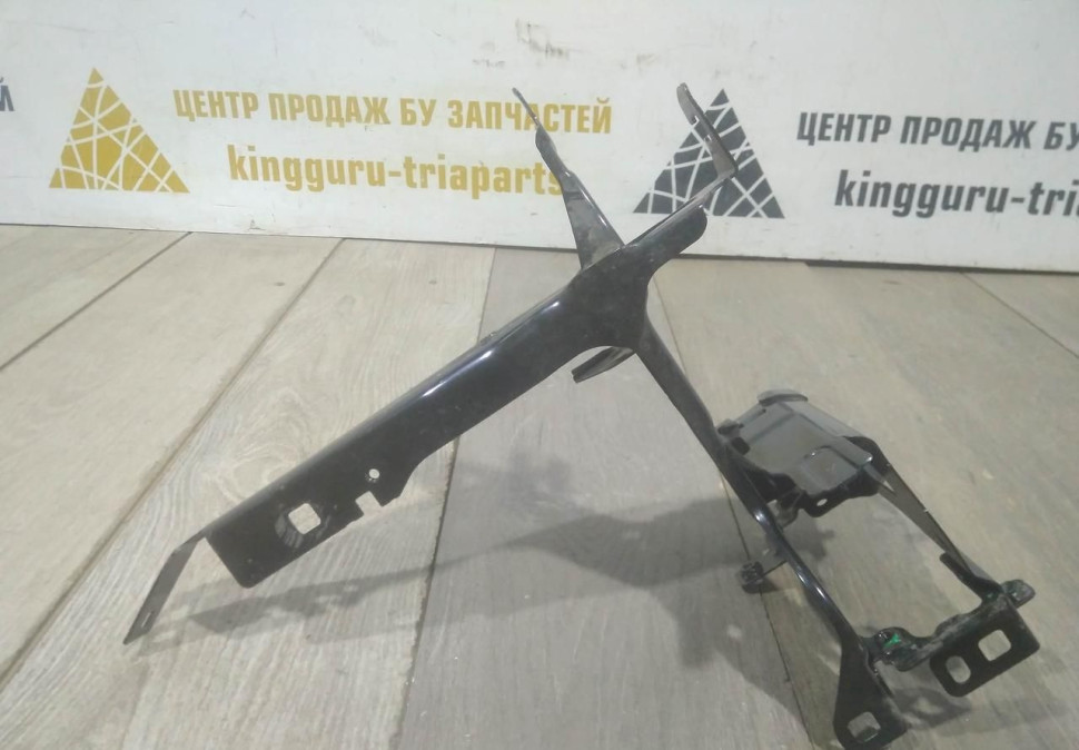Кронштейн под фару правый бу BMW 3 G20 OEM 51647422294