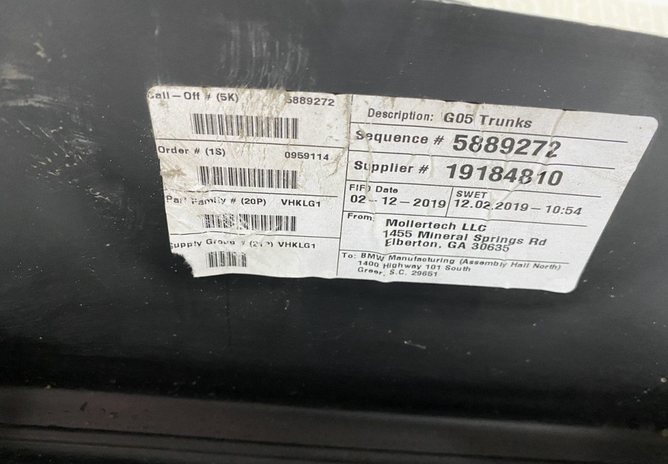 Обивка крышки багажника BMW X5 G05 OEM 51498495157 Обивка крышки багажника BMW X5 G05 OEM 51498495157