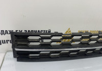 Решетка переднего бампера Skoda Octavia A7 рестайлинг OEM 5E0853677K (скл-3)