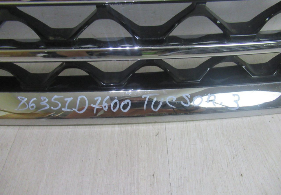 Решетка радиатора Hyundai Tucson 3 рест  oem 86351D7600