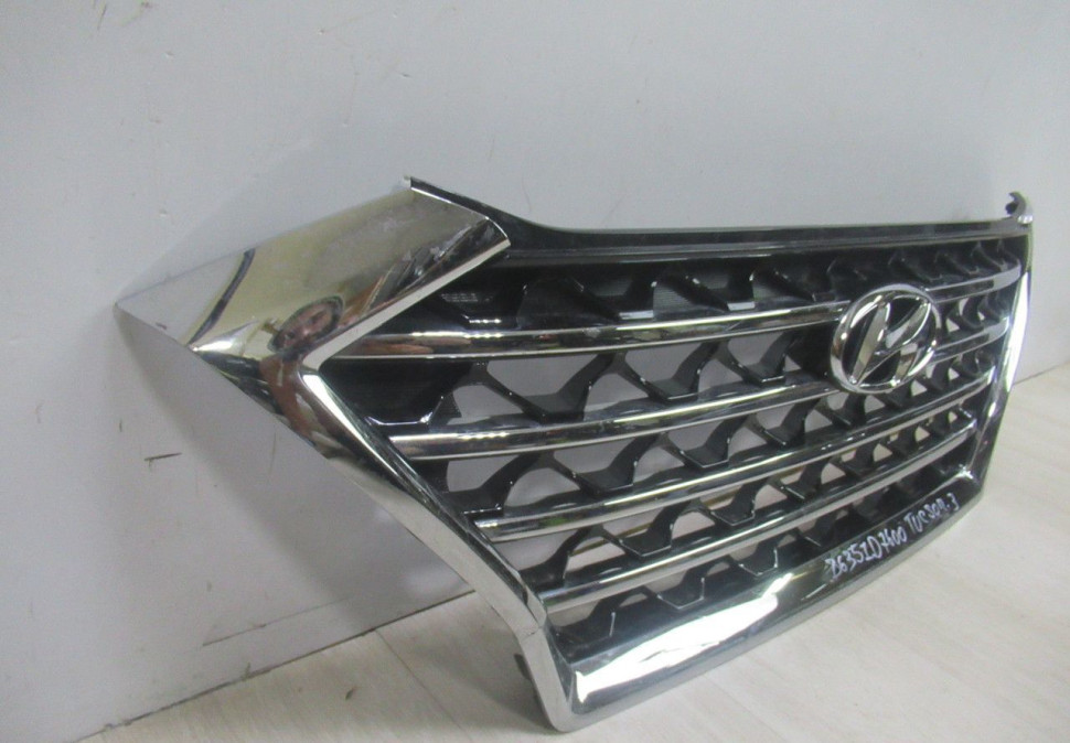Решетка радиатора Hyundai Tucson 3 рест  oem 86351D7600
