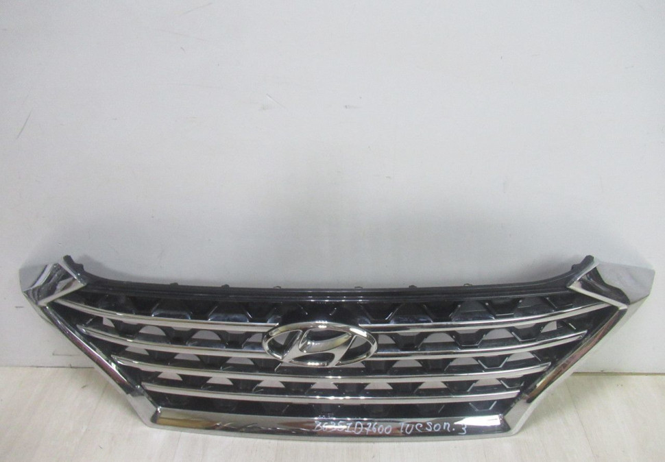 Решетка радиатора Hyundai Tucson 3 рест  oem 86351D7600