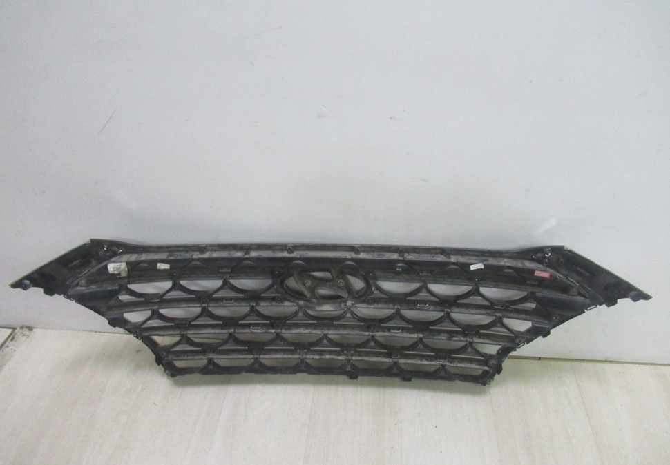 Решетка радиатора Hyundai Tucson 3 рест  oem 86351D7600