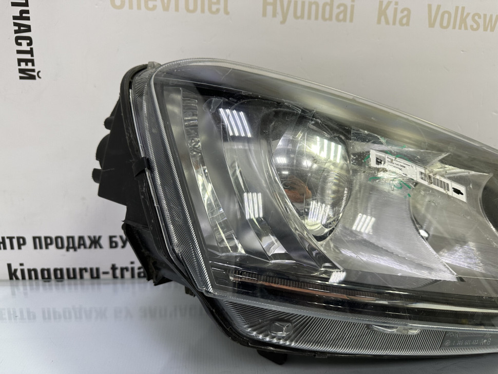 Фара ксенон правая бу Skoda Yeti OEM 5L1941016C