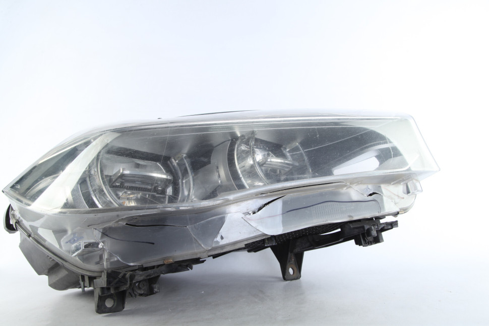 Фара ЛЭД LED правая бу BMW X5 F15 OEM 7290066 Фара ЛЭД LED правая бу BMW X5 F15 OEM 7290066